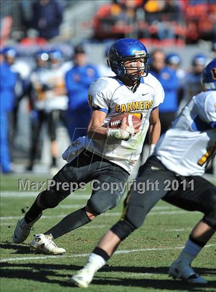 Thumbnail 1 in Valor Christian vs. Wheat Ridge (CHSAA 4A Final) photogallery.