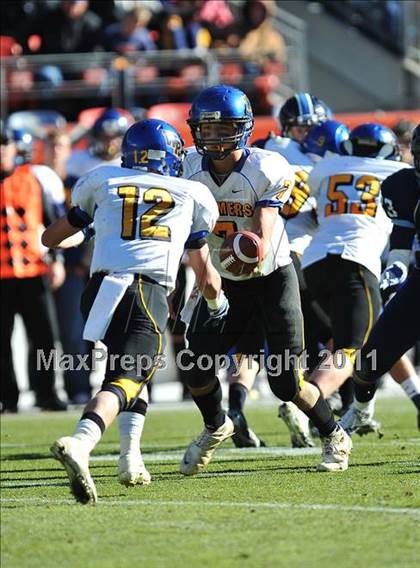Thumbnail 2 in Valor Christian vs. Wheat Ridge (CHSAA 4A Final) photogallery.