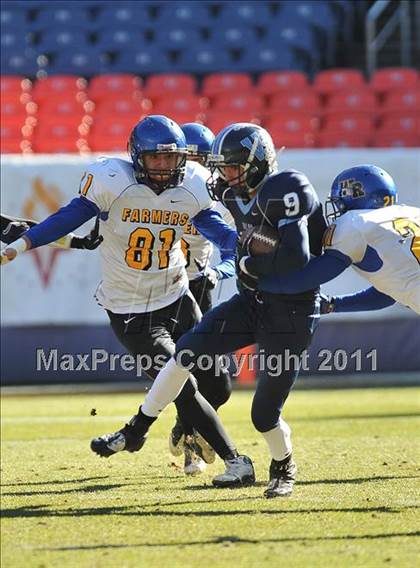 Thumbnail 2 in Valor Christian vs. Wheat Ridge (CHSAA 4A Final) photogallery.