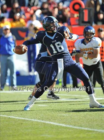 Thumbnail 2 in Valor Christian vs. Wheat Ridge (CHSAA 4A Final) photogallery.