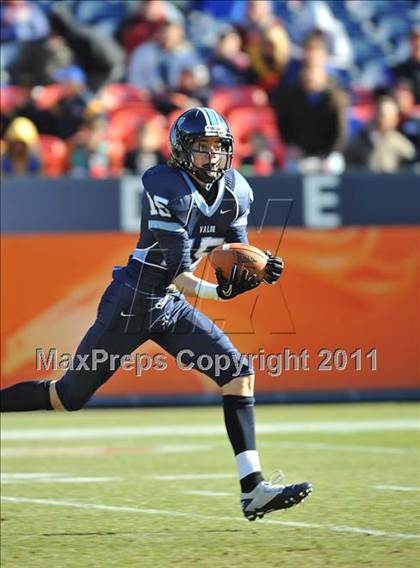 Thumbnail 2 in Valor Christian vs. Wheat Ridge (CHSAA 4A Final) photogallery.