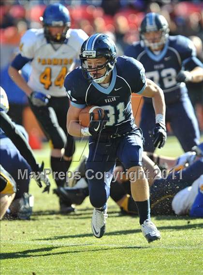 Thumbnail 1 in Valor Christian vs. Wheat Ridge (CHSAA 4A Final) photogallery.