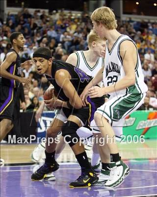 Thumbnail 3 in Tokay vs. De La Salle (CIF NorCal D1 Final) photogallery.