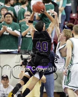 Thumbnail 1 in Tokay vs. De La Salle (CIF NorCal D1 Final) photogallery.