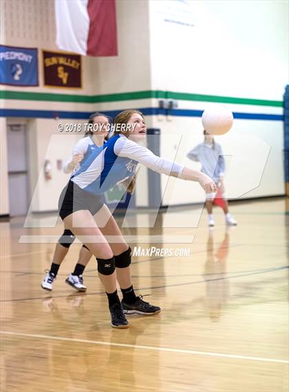 Thumbnail 3 in Parkwood @ Weddington photogallery.