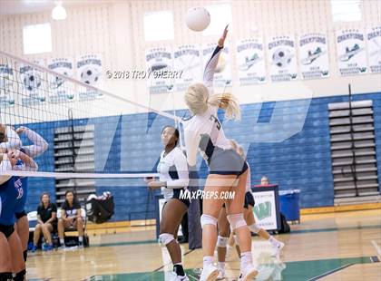 Thumbnail 3 in Parkwood @ Weddington photogallery.