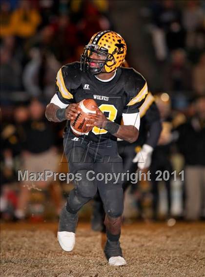 Thumbnail 3 in Lincolnton vs. Polk County (NCHSAA 2A Playoffs) photogallery.