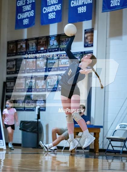 Thumbnail 3 in Greenfield @ Fayetteville Academy photogallery.