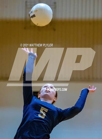 Thumbnail 3 in Greenfield @ Fayetteville Academy photogallery.