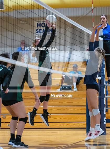 Thumbnail 2 in Greenfield @ Fayetteville Academy photogallery.