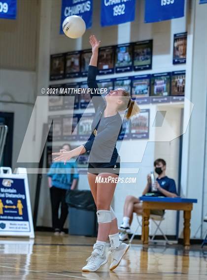 Thumbnail 1 in Greenfield @ Fayetteville Academy photogallery.