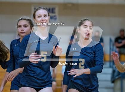 Thumbnail 1 in Greenfield @ Fayetteville Academy photogallery.