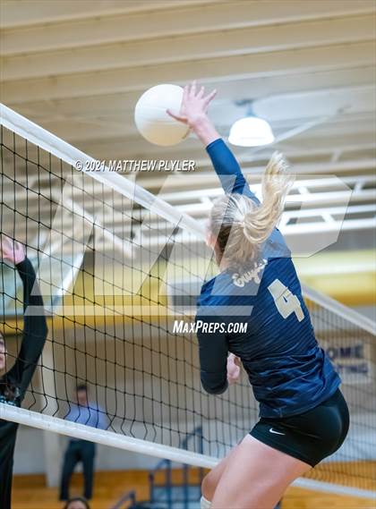 Thumbnail 1 in Greenfield @ Fayetteville Academy photogallery.