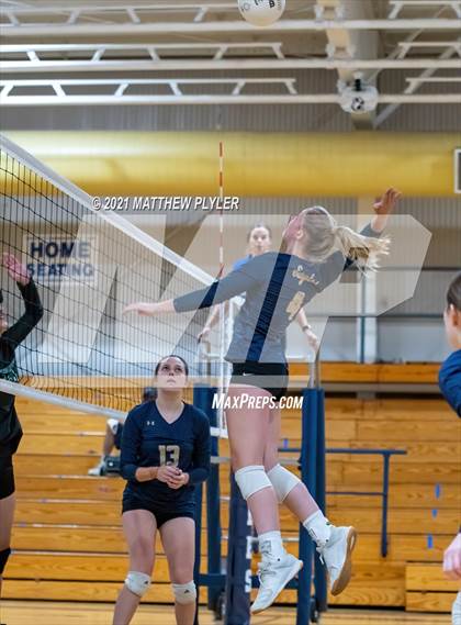 Thumbnail 1 in Greenfield @ Fayetteville Academy photogallery.