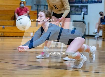 Thumbnail 1 in Greenfield @ Fayetteville Academy photogallery.