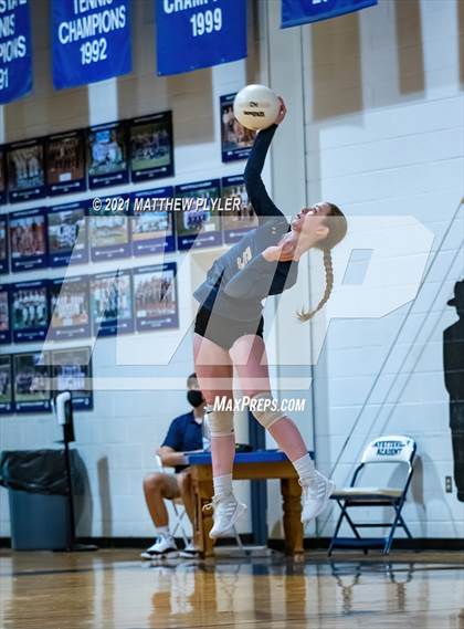 Thumbnail 3 in Greenfield @ Fayetteville Academy photogallery.