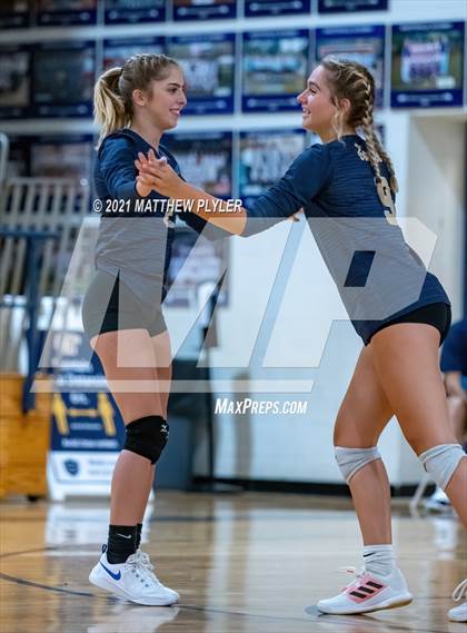 Thumbnail 1 in Greenfield @ Fayetteville Academy photogallery.
