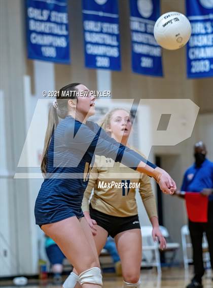 Thumbnail 2 in Greenfield @ Fayetteville Academy photogallery.