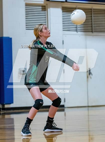 Thumbnail 1 in Greenfield @ Fayetteville Academy photogallery.