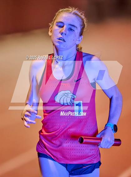 Thumbnail 1 in Eagle No Tax Relays (4x800M) photogallery.