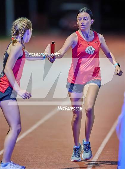 Thumbnail 2 in Eagle No Tax Relays (4x800M) photogallery.