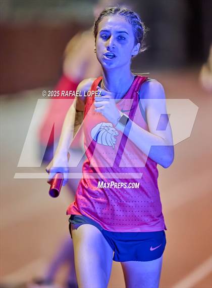Thumbnail 1 in Eagle No Tax Relays (4x800M) photogallery.