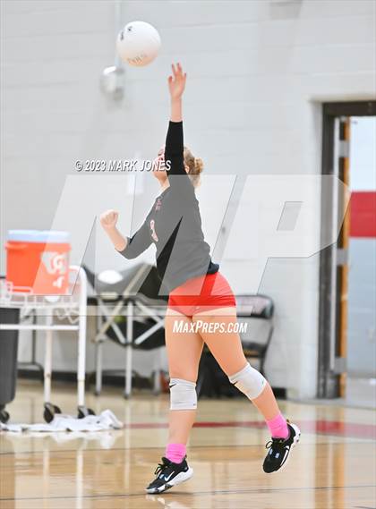 Thumbnail 2 in Willow Canyon vs. Paradise Valley photogallery.