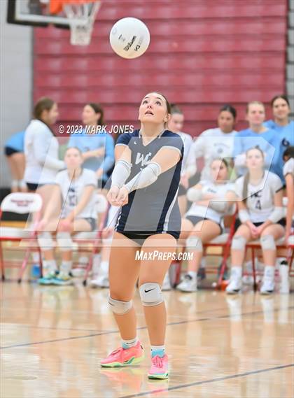 Thumbnail 3 in Willow Canyon vs. Paradise Valley photogallery.
