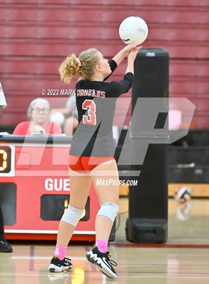 Thumbnail 2 in Willow Canyon vs. Paradise Valley photogallery.
