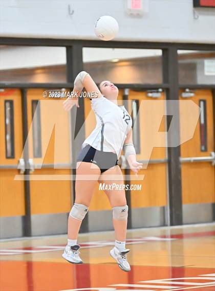 Thumbnail 1 in Willow Canyon vs. Paradise Valley photogallery.