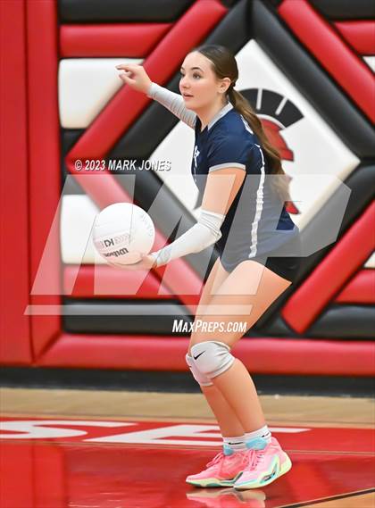 Thumbnail 3 in Willow Canyon vs. Paradise Valley photogallery.