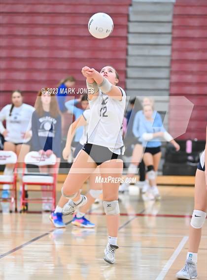 Thumbnail 2 in Willow Canyon vs. Paradise Valley photogallery.