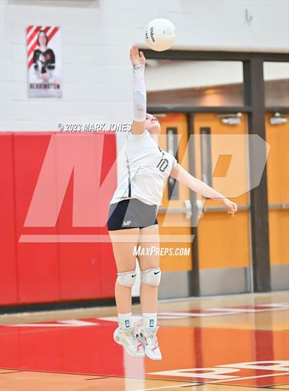 Thumbnail 3 in Willow Canyon vs. Paradise Valley photogallery.