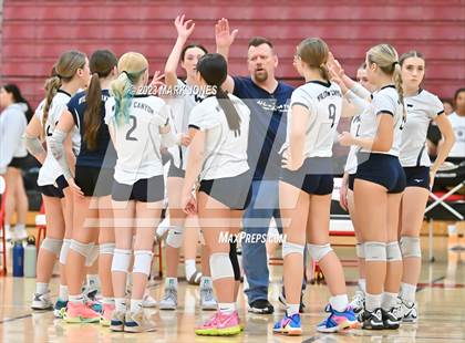 Thumbnail 2 in Willow Canyon vs. Paradise Valley photogallery.