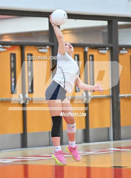Thumbnail 3 in Willow Canyon vs. Paradise Valley photogallery.