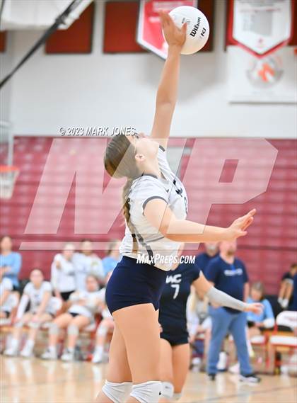 Thumbnail 2 in Willow Canyon vs. Paradise Valley photogallery.