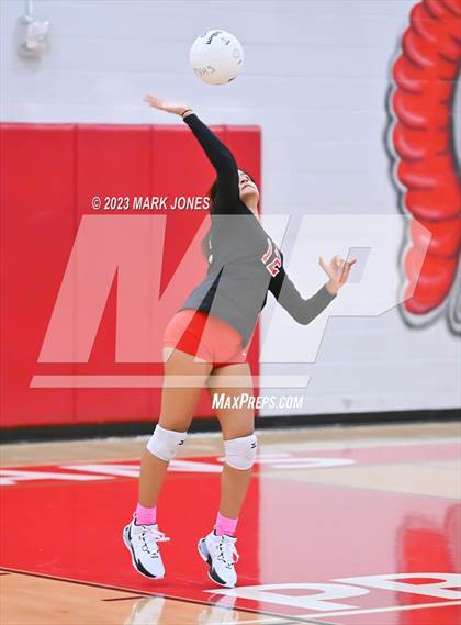 Thumbnail 1 in Willow Canyon vs. Paradise Valley photogallery.