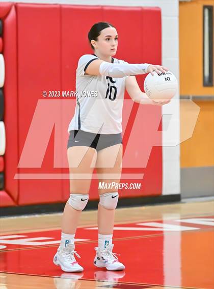 Thumbnail 3 in Willow Canyon vs. Paradise Valley photogallery.