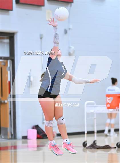 Thumbnail 1 in Willow Canyon vs. Paradise Valley photogallery.