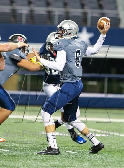 Thumbnail 2 in Blue-Grey All-American Game (@ AT&T Stadium) photogallery.