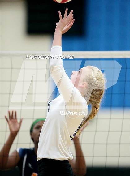 Thumbnail 1 in Guyer [John H.] vs Sachse photogallery.