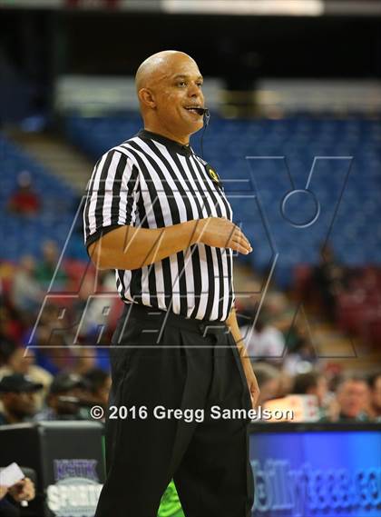 Thumbnail 2 in St. Joseph Notre Dame vs St. Bernard (CIF State D5 Final) photogallery.
