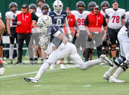Thumbnail 1 in Walnut Grove vs. Argyle (UIL 5A D2 Football Regional) photogallery.
