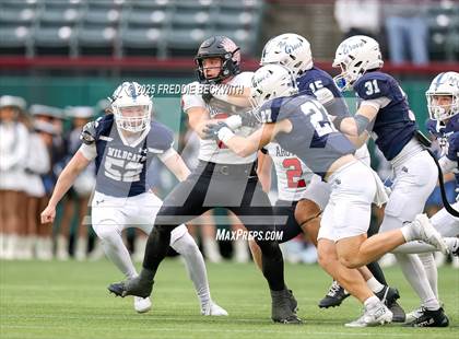 Thumbnail 2 in Walnut Grove vs. Argyle (UIL 5A D2 Football Regional) photogallery.