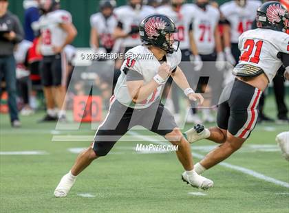 Thumbnail 1 in Walnut Grove vs. Argyle (UIL 5A D2 Football Regional) photogallery.