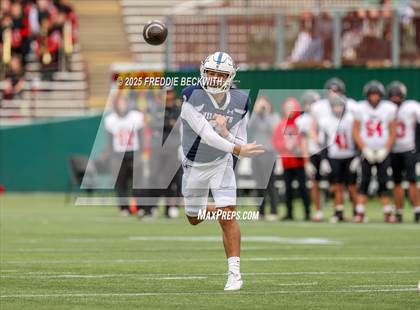Thumbnail 1 in Walnut Grove vs. Argyle (UIL 5A D2 Football Regional) photogallery.