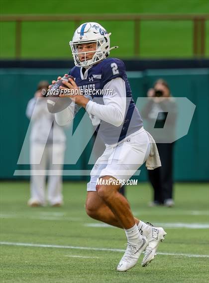 Thumbnail 3 in Walnut Grove vs. Argyle (UIL 5A D2 Football Regional) photogallery.