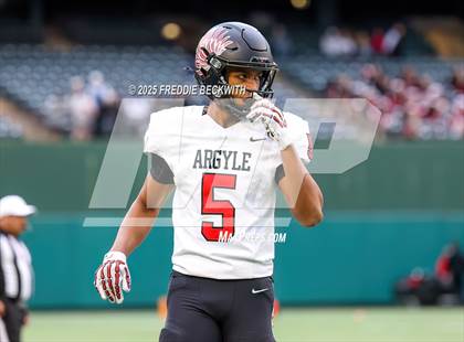 Thumbnail 2 in Walnut Grove vs. Argyle (UIL 5A D2 Football Regional) photogallery.