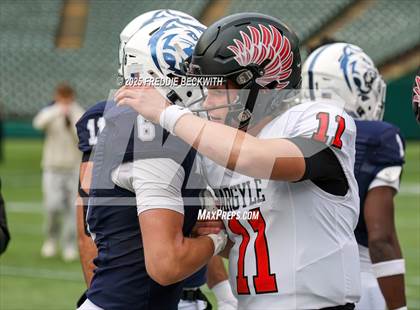 Thumbnail 3 in Walnut Grove vs. Argyle (UIL 5A D2 Football Regional) photogallery.