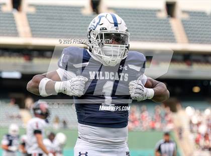 Thumbnail 3 in Walnut Grove vs. Argyle (UIL 5A D2 Football Regional) photogallery.